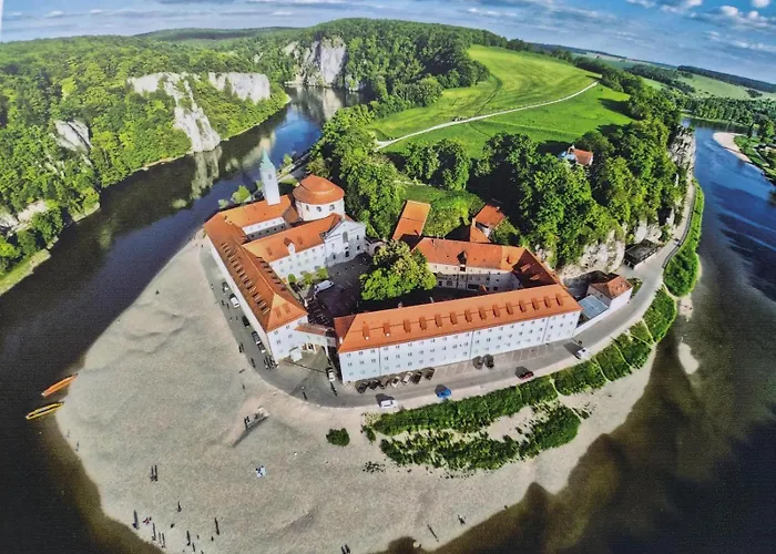 Gasthof Und Zum Donaublick 3*